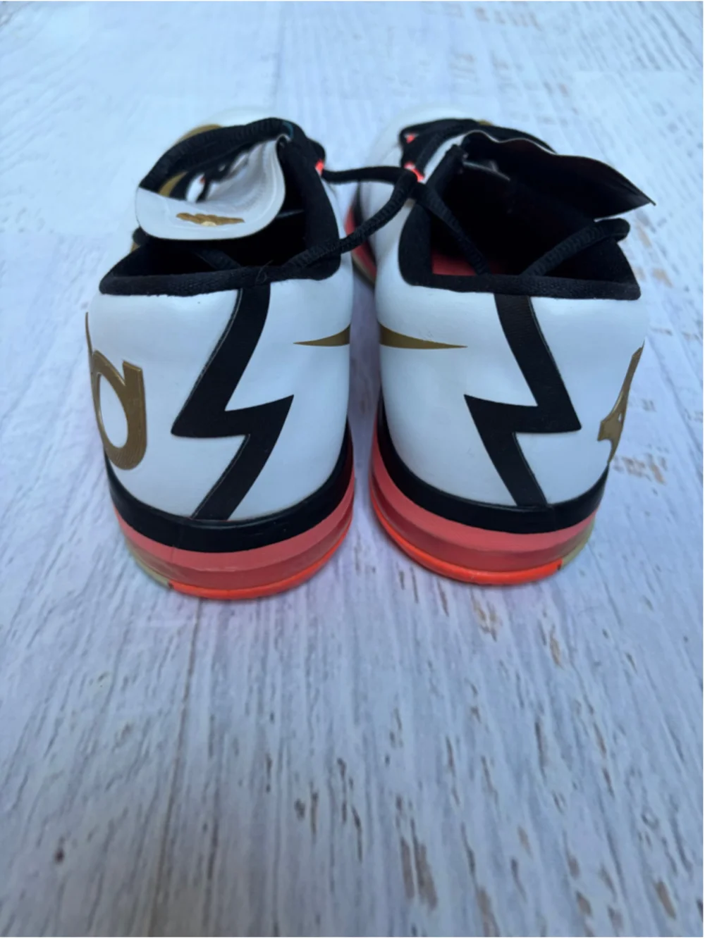 Youth Nike KD Vi Elite White Gold Orange Sneakers Youth Size 7